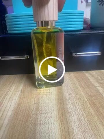 Customer video review of White Milk