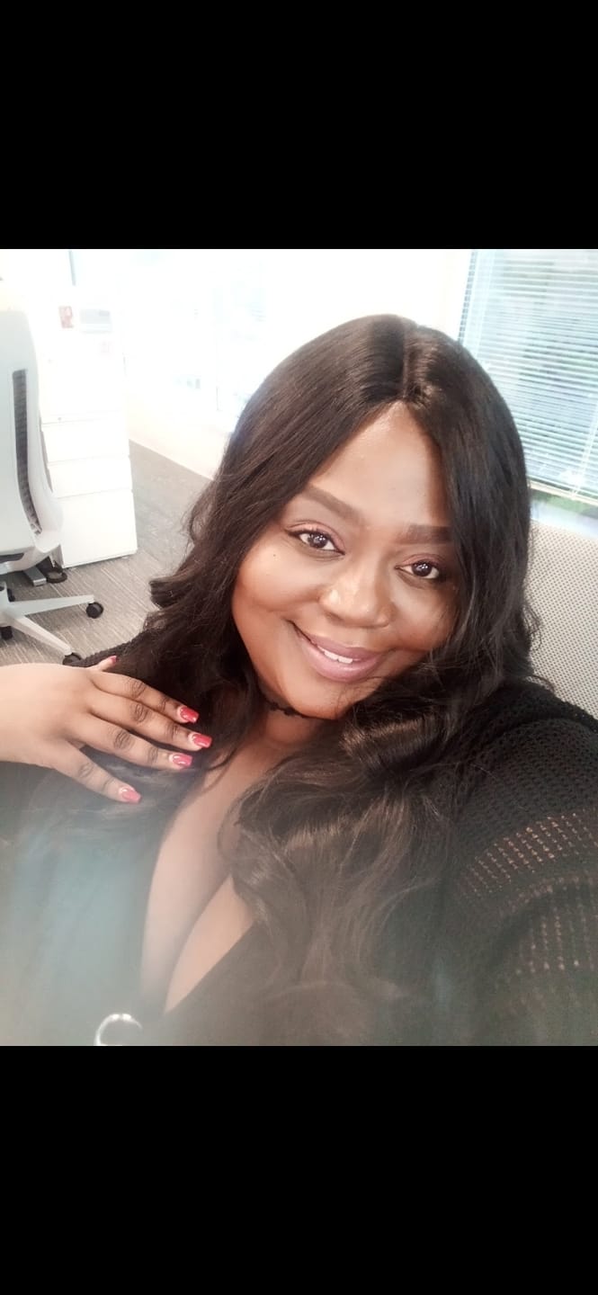 Customer photo review of Outre Synthetic Lace Part Daily Wig - KAMALA