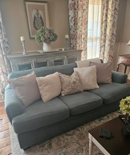 Customer photo review of Stretch Jacquard T Cushion Shape Seat Covers Sofa Slipcover