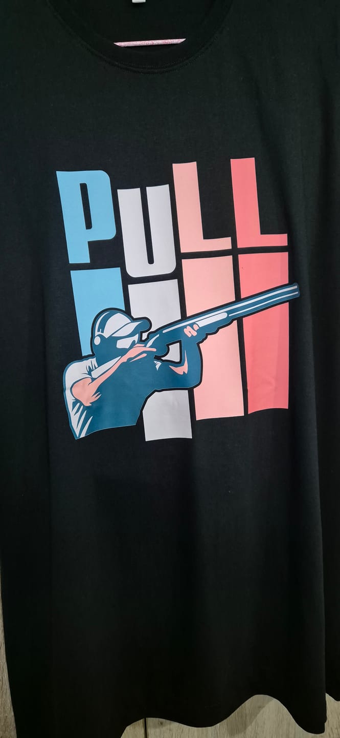 Customer photo review of Shooting:Pull Retro Classic T-Shirt