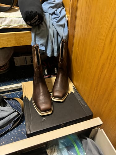 Customer photo review of Irish Setter Red Wing Men's Kittson Brown Steel Toe Work Boots 83974