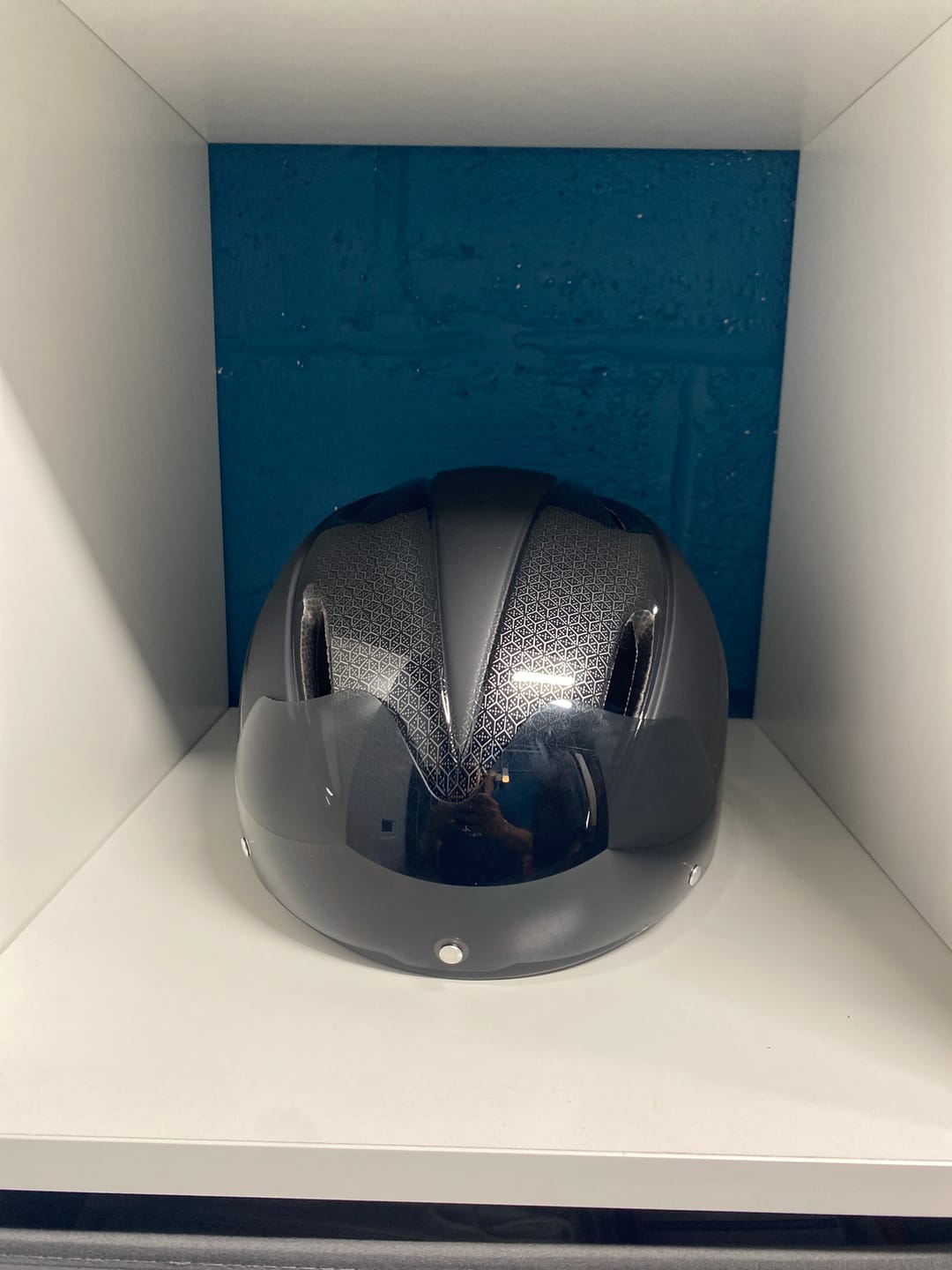 Customer photo review of Vakole Integrally Molded Bicycle Helmet with Magnetic Goggles