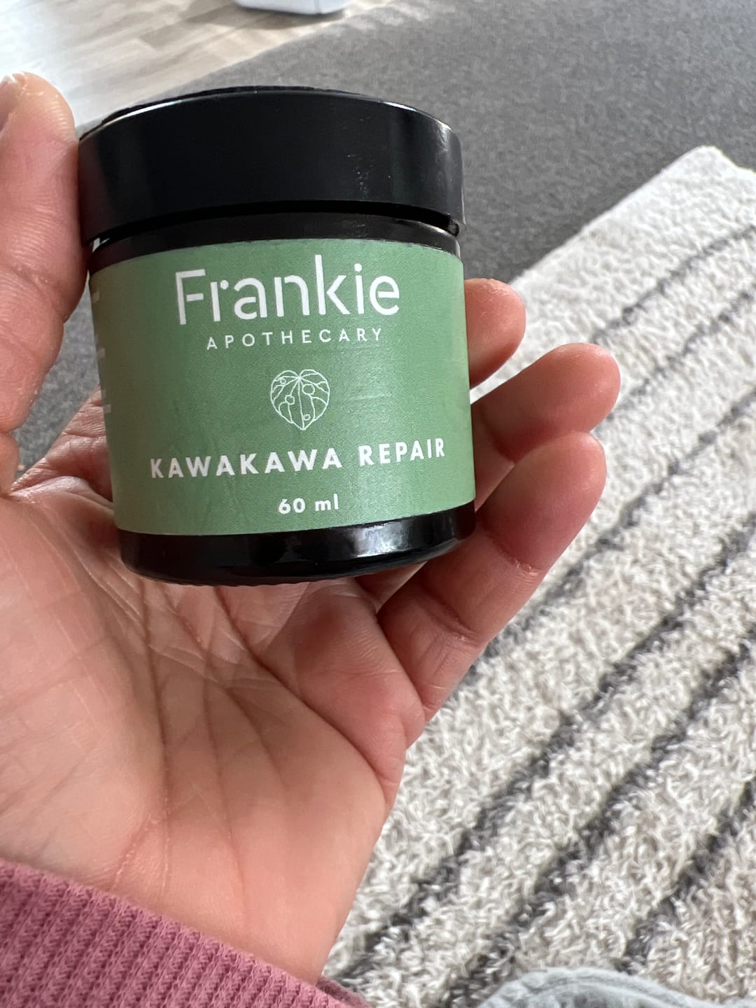 Customer photo review of Kawakawa Repair Balm - Winner, Best SOS/Healing Balm 2024