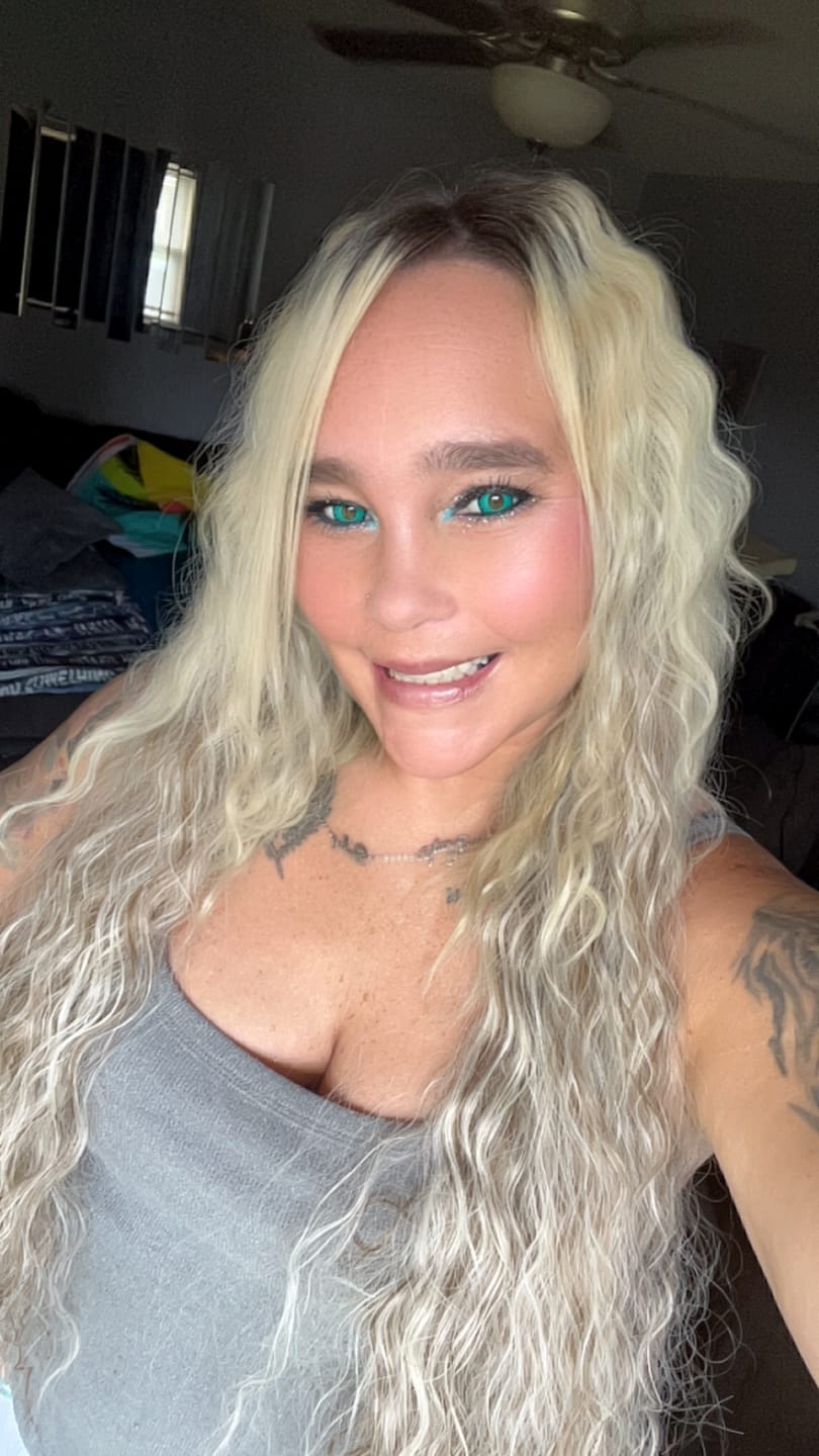 Customer photo review of Cosplay Lucifer's Eye Green Prescription Coloured Contact Lenses