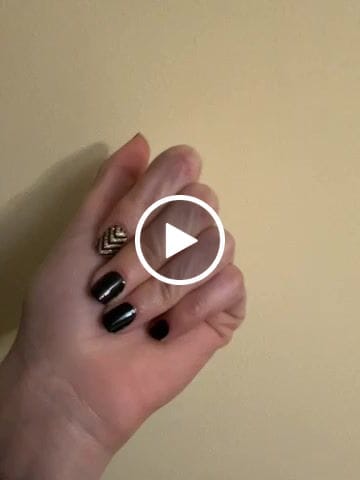 Customer video review of Negro Obsidiana | Stickers de Esmalte