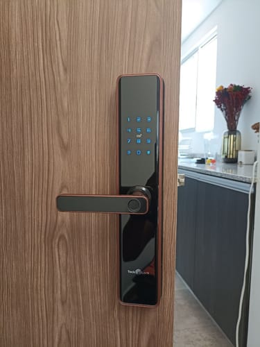 Customer photo review of Cerradura Inteligente TLX02 PLUS-TL