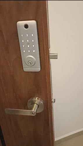 Customer photo review of Cerradura Inteligente TOCK250X-TL