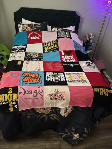 T-shirt quilt featuring jaguars by Michaela from TX