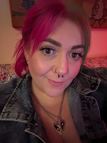Customer photo review of Moody Witch