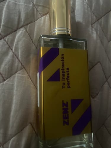 Customer photo review of Perfume Tendencia D VOCE VIVA VALENTINO NUEVO AGOSTO 2023 zenz