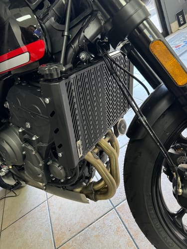 Customer photo review of Triumph Trident 660 Front Radiator Guard