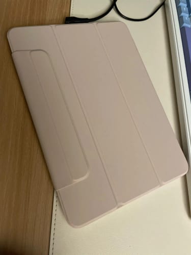 Customer photo review of SplitFusion Magnetic iPad Case