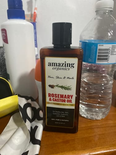 Customer photo review of Rosemary & Castor Oil for Hair Growth