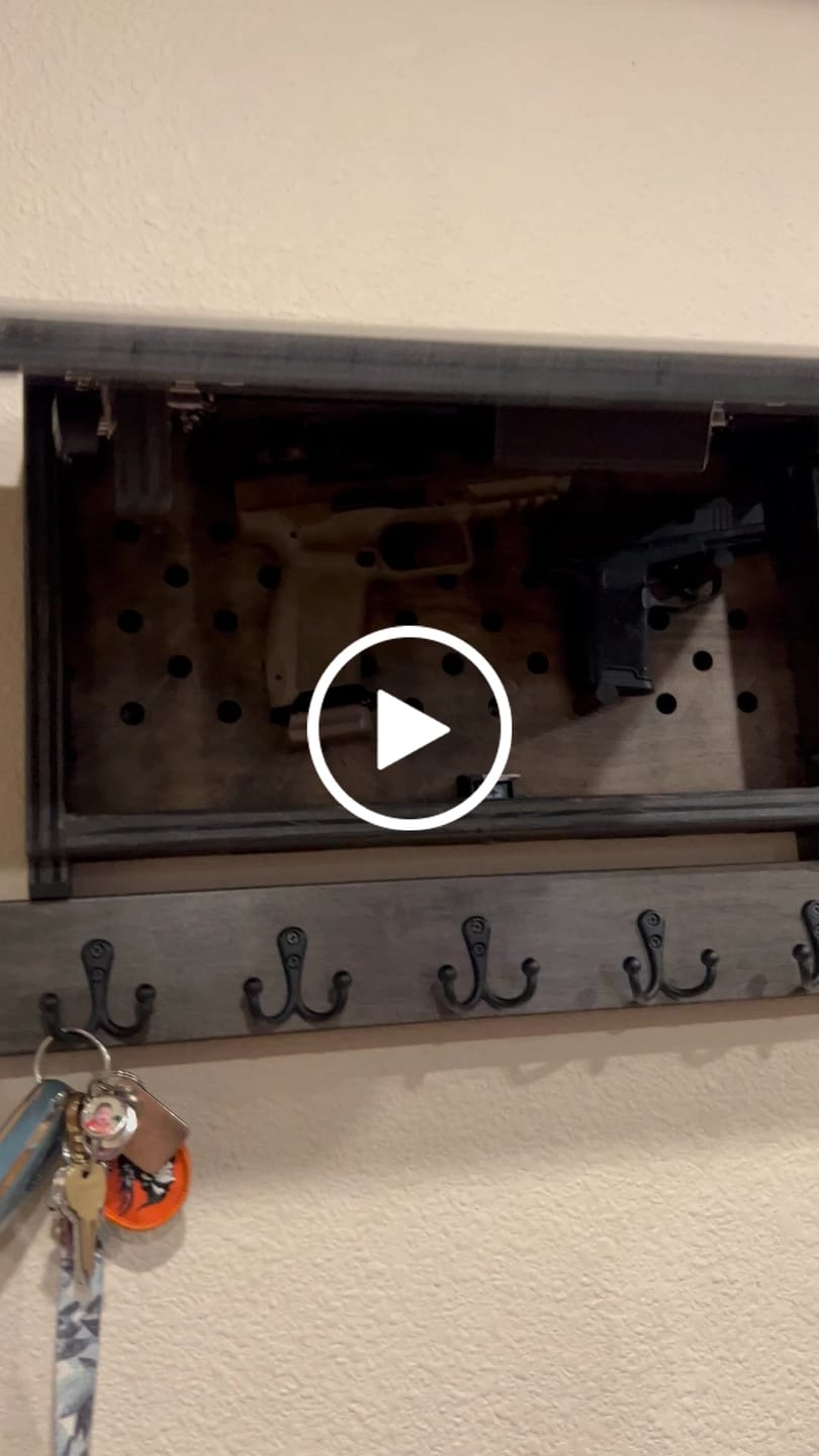 Customer video review of B - PERSONALIZABLE AMERICAN FLAG