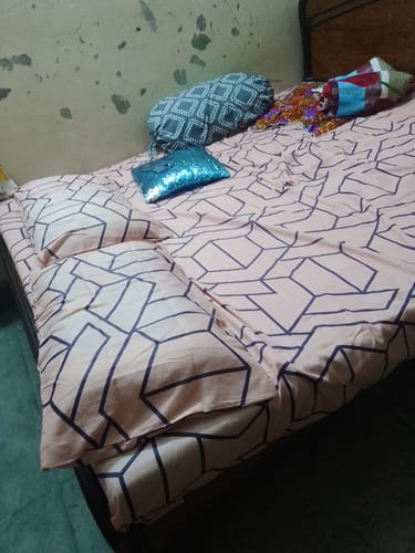 Customer photo review of Soren-Bed Sheet Set