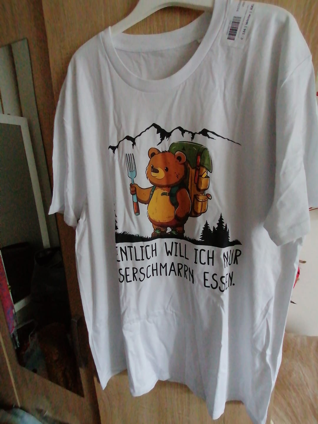 Customer photo review of Kaiserbär Premium T-Shirt Unisex