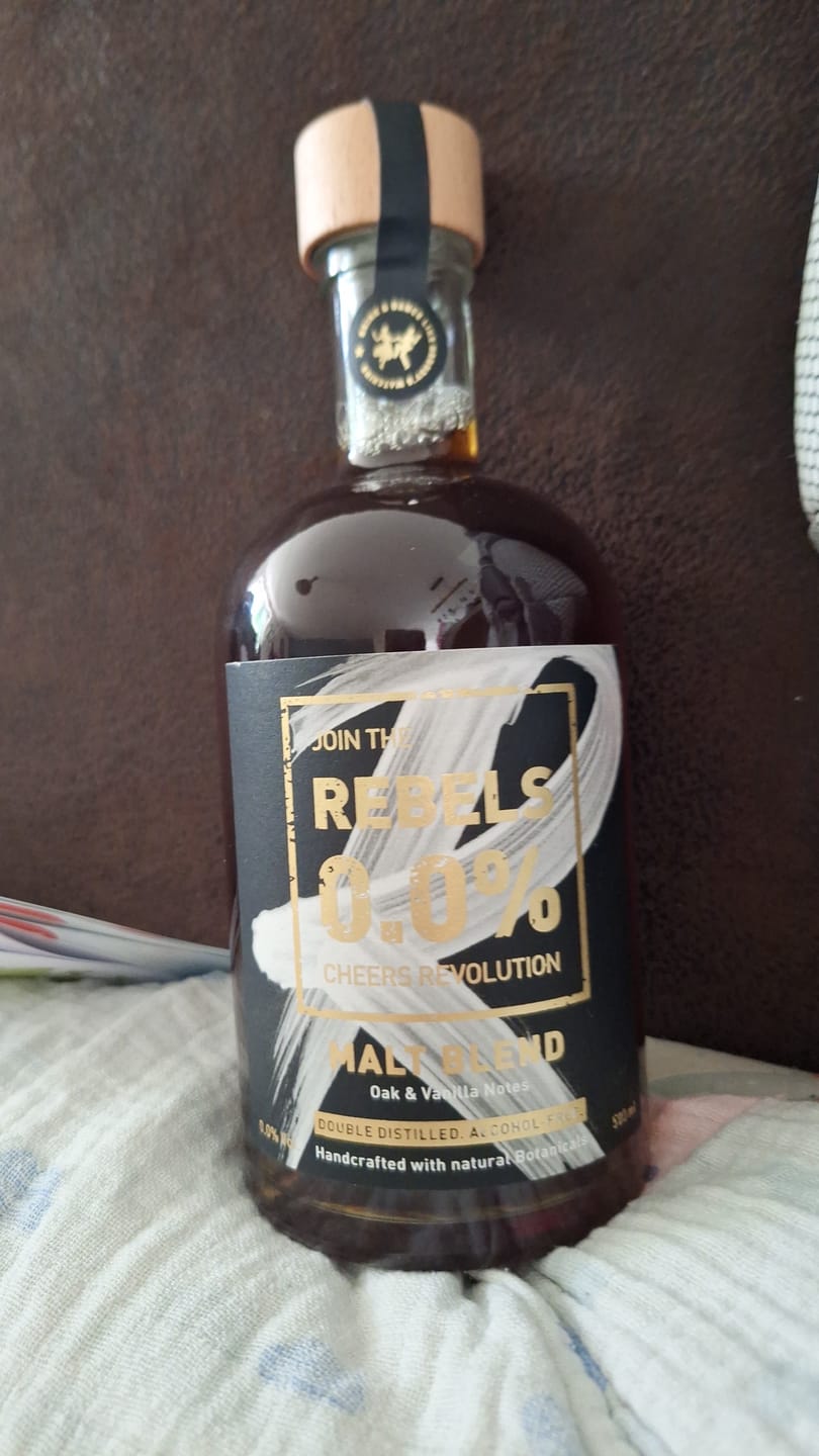 Customer photo review of REBELS 0.0% MALT BLEND (alcohol-free Whiskey Alternative)