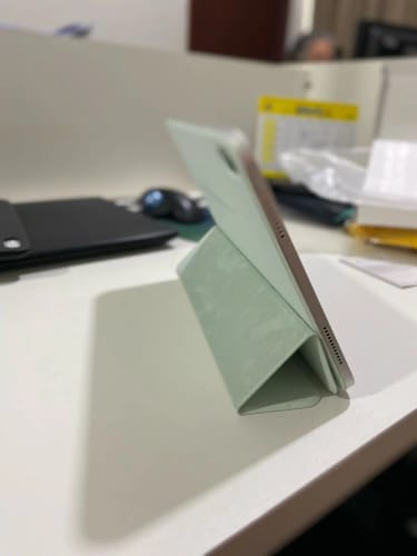 Customer photo review of SplitFusion Magnetic iPad Case