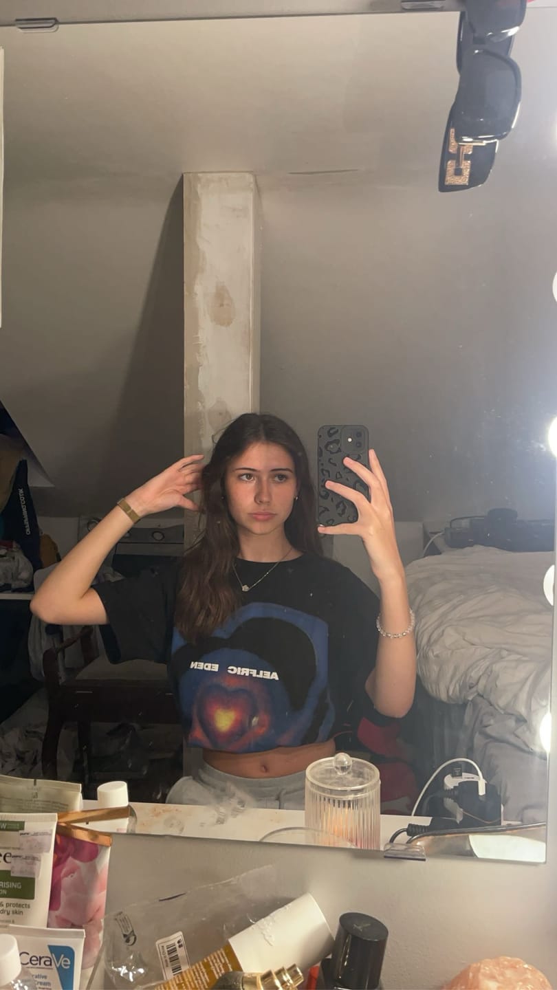 Customer photo review of Special Gift $11.11 Mystery Box 【1 Piece Mystery Tee/Shirt】