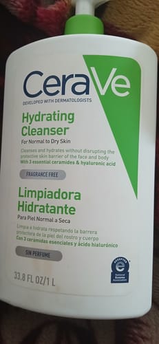 Customer photo review of Cerave Hydrating Cleanser Normal To Dry Skin 1L