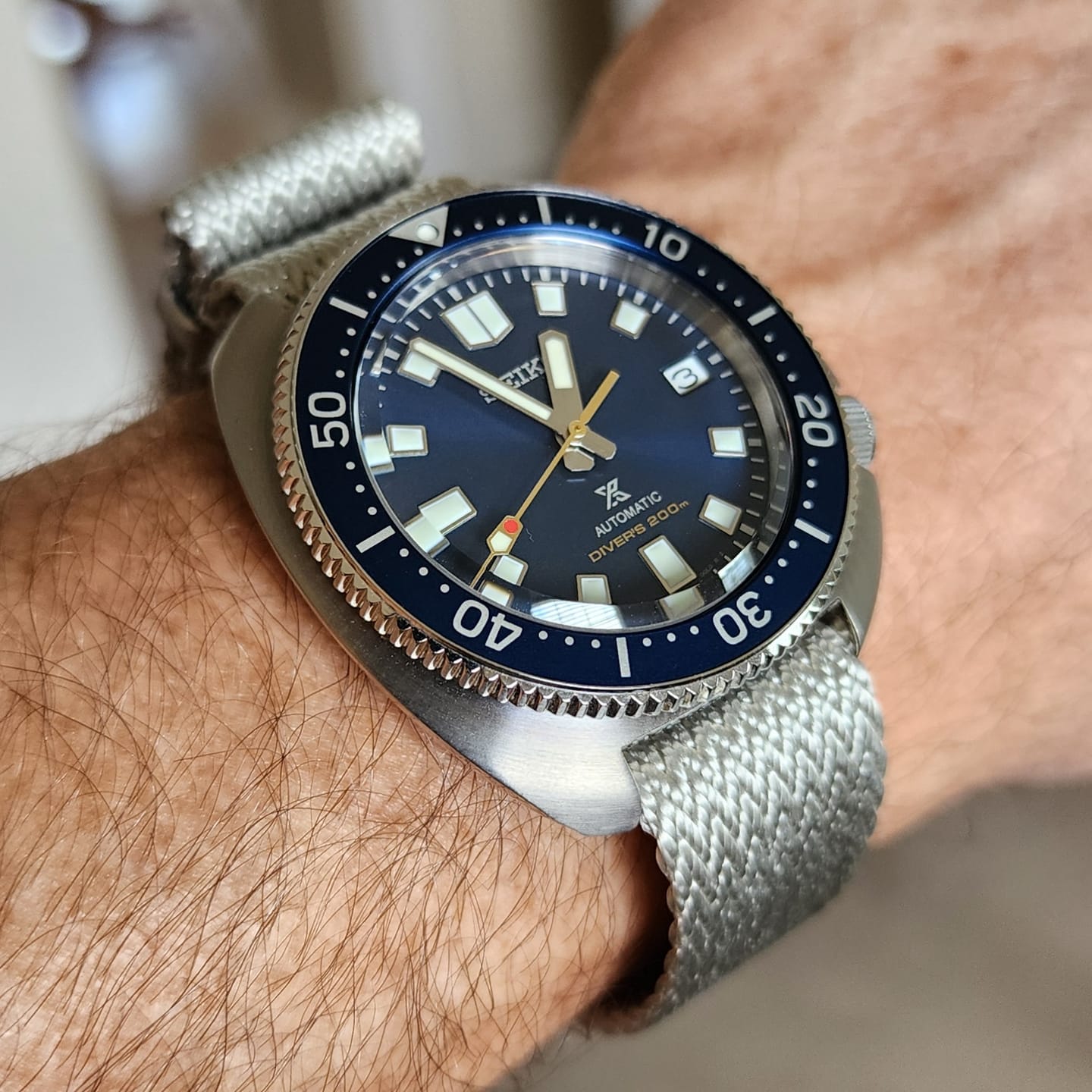 Customer photo review of SharkFin - Titanium Silver