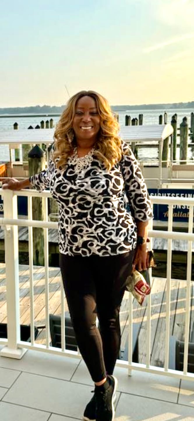 Customer photo review of Outre Synthetic Lace Part Daily Wig - KIMBRA