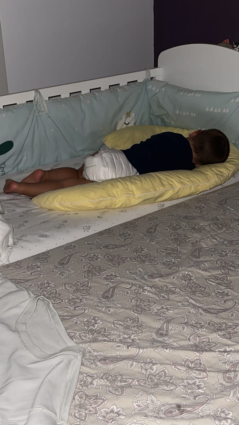 Customer photo review of ALMOHADA LUNA 👶🏼Ayúdale a dormir solito - De la cuna a la cama fácilmente