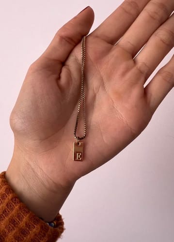 Customer photo review of Collar de iniciales