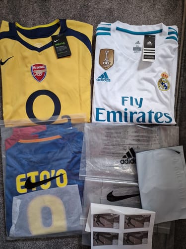 Customer photo review of Cristiano Ronaldo Manchester United Retro Jersey