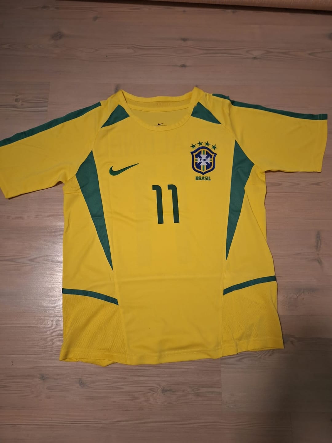 Customer photo review of Ronaldinho Brazil 2002 World Cup Retro Football Jersey