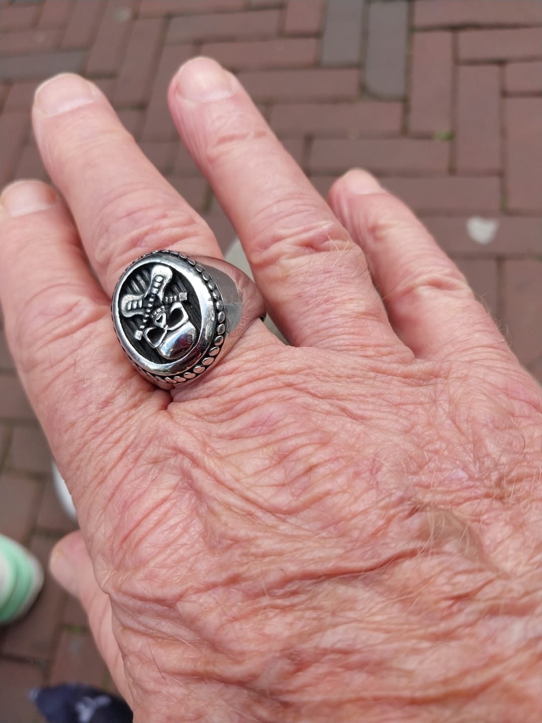 Customer photo review of GUITAR LEGEND.