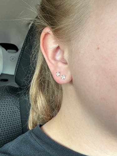 Customer photo review of April Birthstone (Diamond)