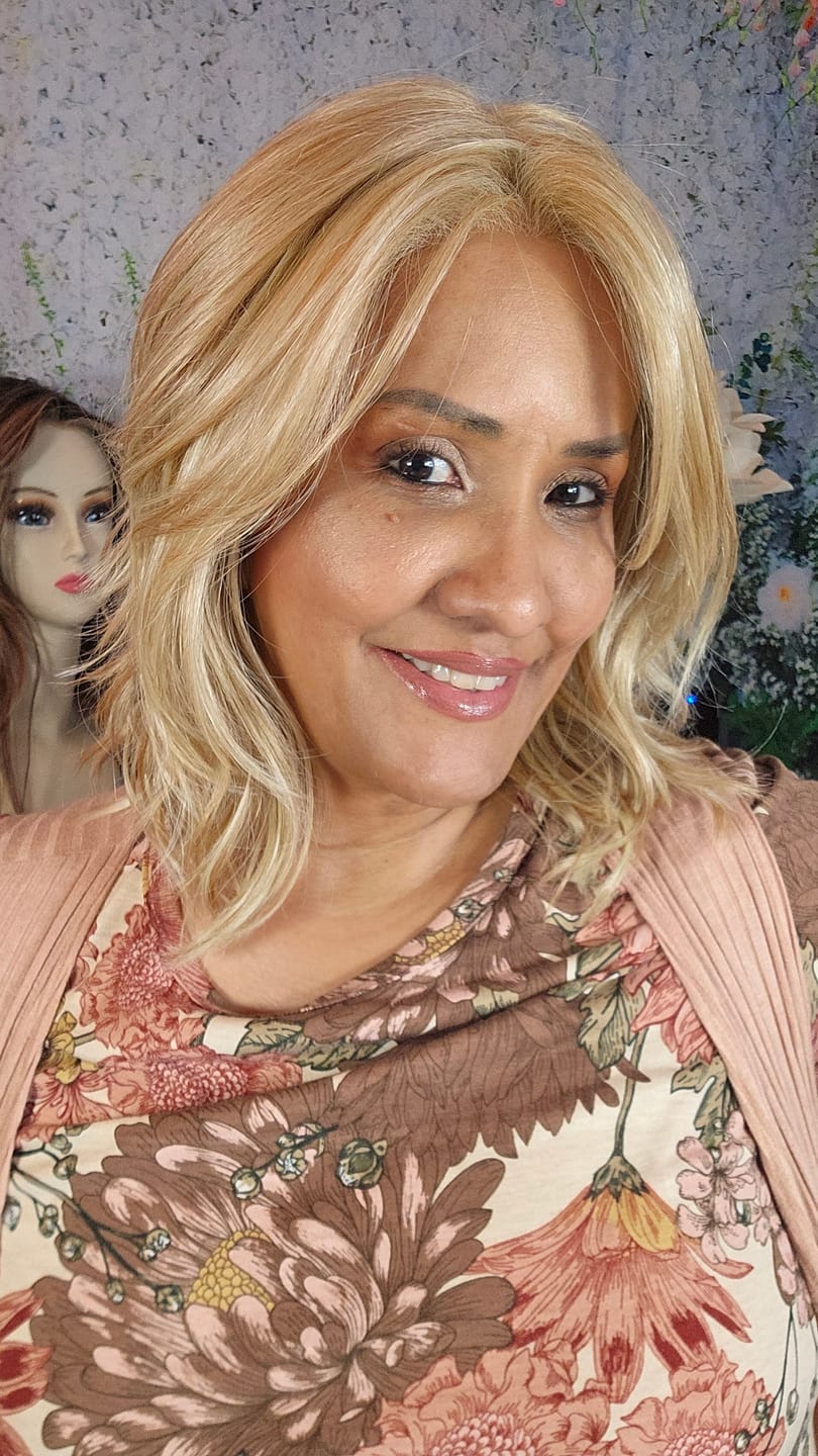 Customer photo review of CURRENT EVENT - Sunkissed Blonde