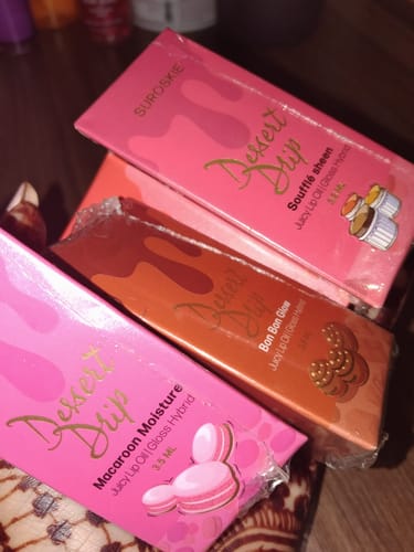 Customer photo review of Dessert Drip Lip Oil/ Lip Gloss
