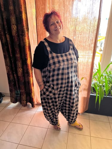 Customer photo review of Plus Size Women Irregular Loose 100% Cotton T-Shirt