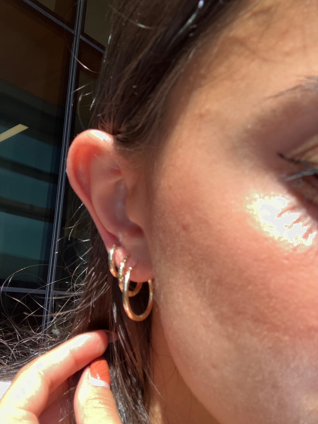 Customer photo review of Single Replacement 14k Yellow Gold Classic Hoop Earrings, 2mm
