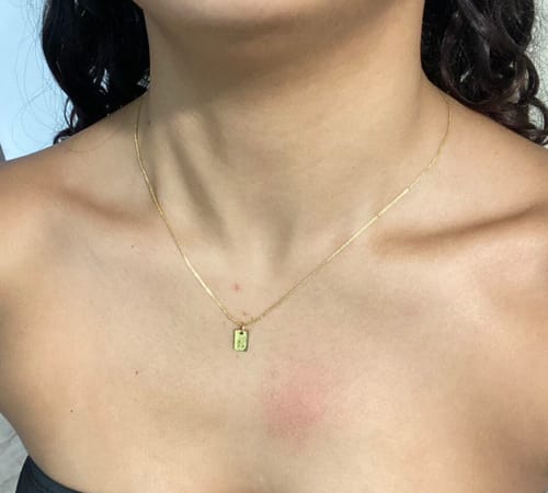 Customer photo review of Collar de iniciales