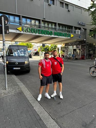 Customer photo review of Türkiye Efsane Kirmizi Turkey Retro Kirmizi Özel Forma Football Jersey Maglia Trikot Maillot