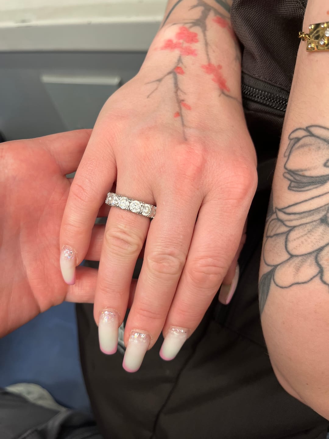 Customer photo review of ICY ICICLE RING 925. - WHITE GOLD
