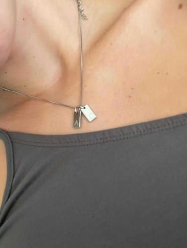 Customer photo review of Collar de iniciales