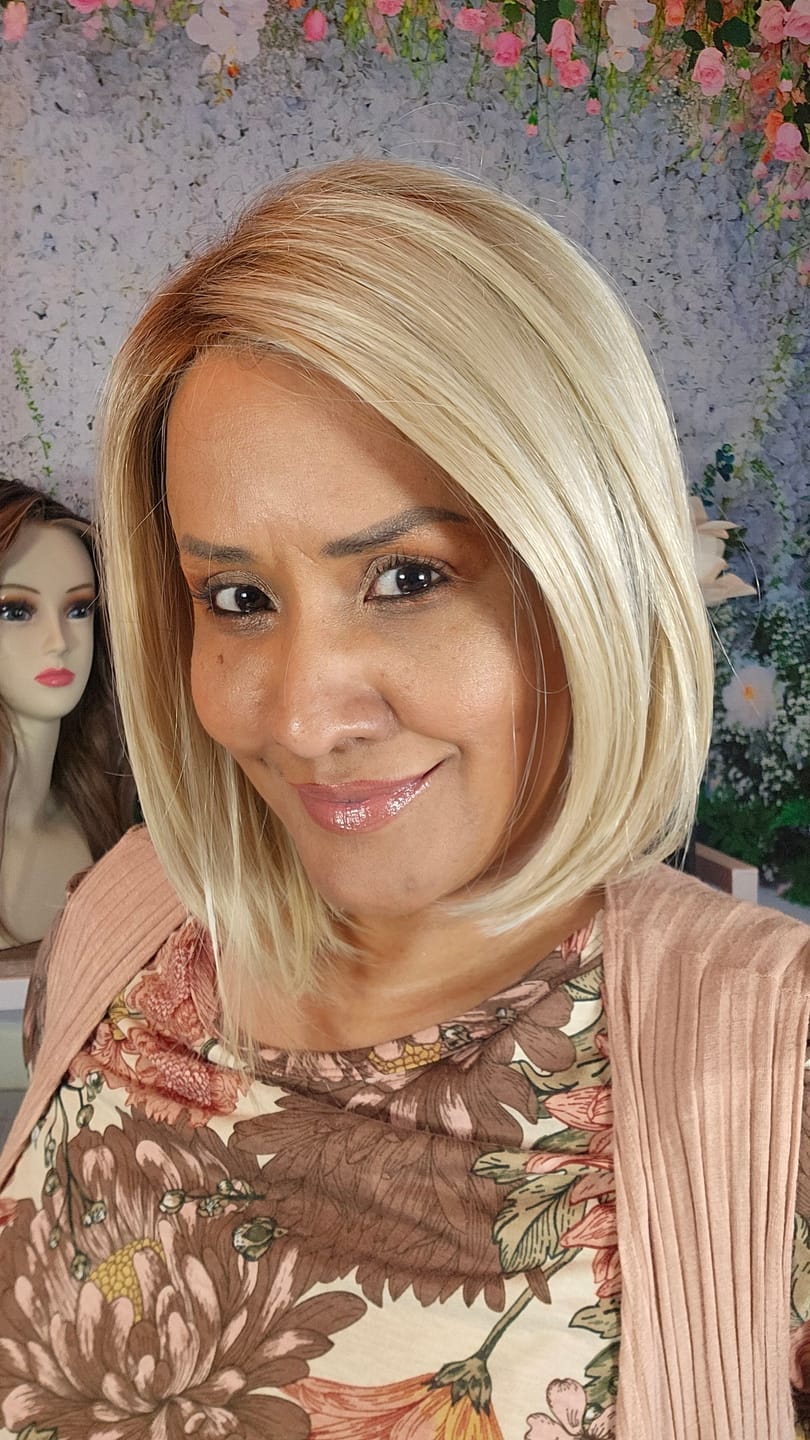 Customer photo review of BLIND DATE - Champagne Blonde