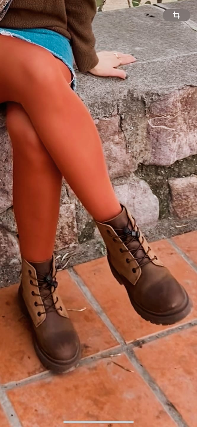 Customer photo review of Botín Explorer 2 Café Rústico Mujer