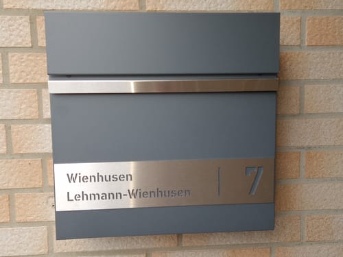 Customer photo review of Absenkautomatik für Briefkastendeckel