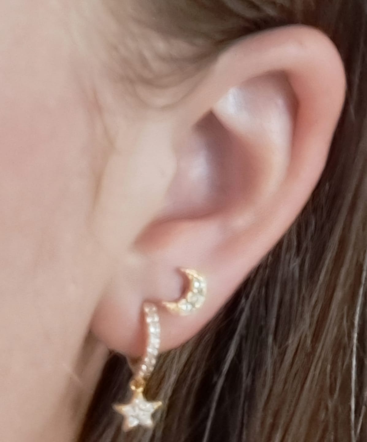 Customer photo review of Luna Crystal Stud Earring in Gold