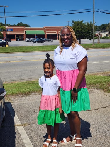 Customer photo review of Pink/Green-Color Block Fluttered Sleeve Dress