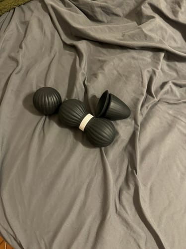 Customer photo review of DeepEase Massage Balls Set