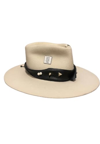Customer photo review of Plush Felt Capaline For Hats 30cm HF016