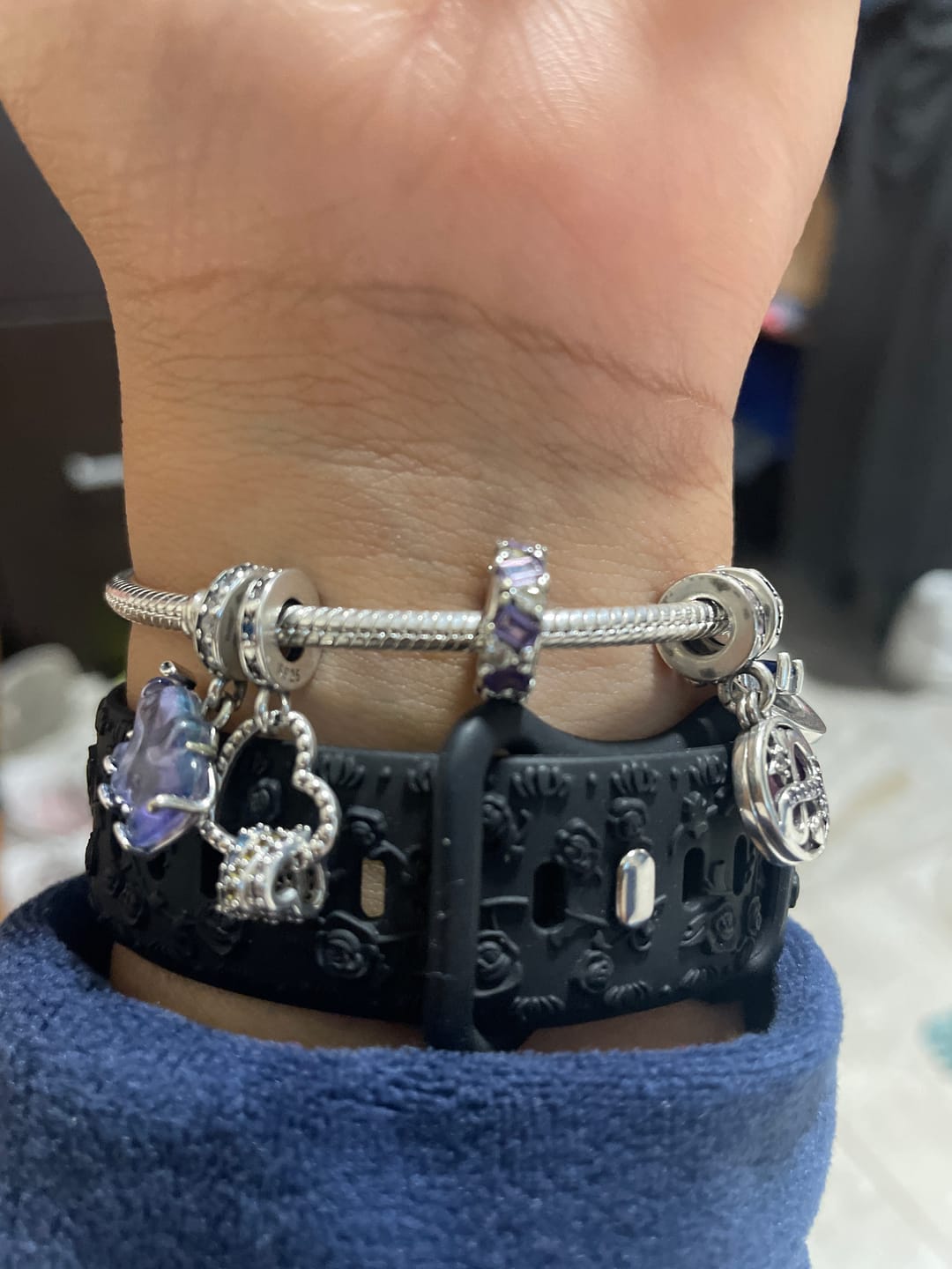 Customer photo review of Charm Abalorio de Amatista