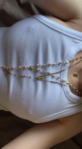 Customer photo review of Collar de iniciales