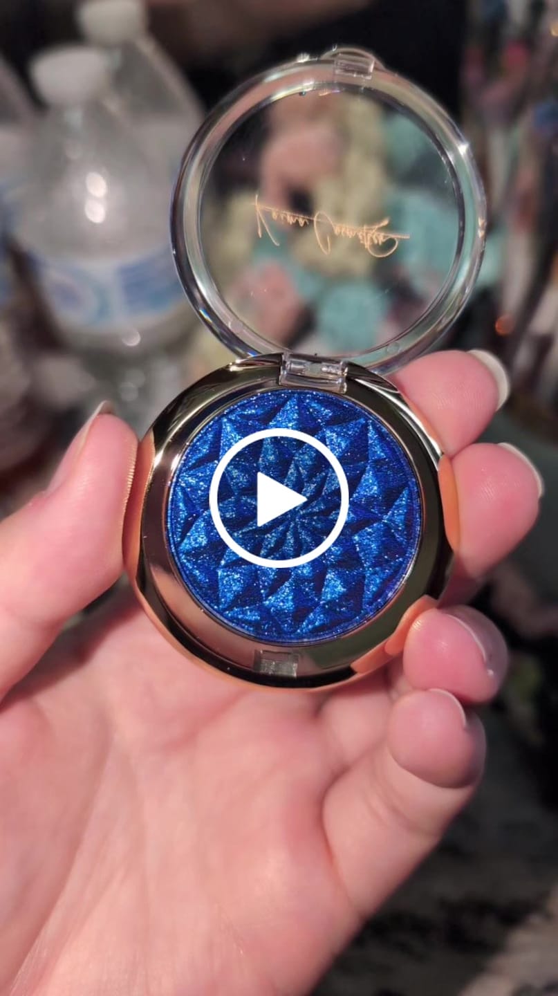 Customer video review of Multichrome special effect eyeshadow - Enchanted